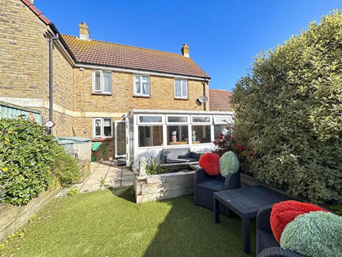 3 Bedroom Semi-Detached House For Sale In Reap Lane, Portland, DT5