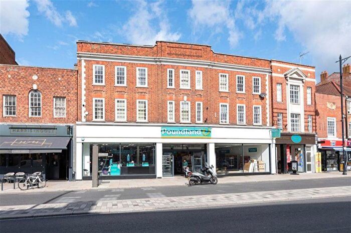 1 Bedroom Flat To Rent In King Street, Twickenham, TW1