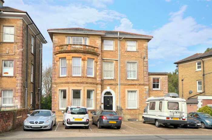 2 Bedroom Apartment To Rent In Easthill Road, Ryde, PO33