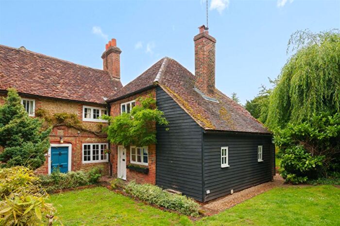 3 Bedroom Semi-Detached House To Rent In Puttenham, Guildford, GU3