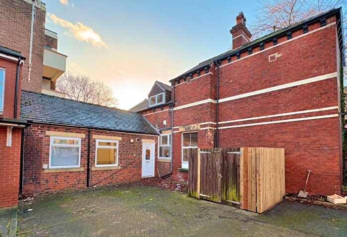 1 Bedroom Flat To Rent In Chapel Lane, Leeds, LS6