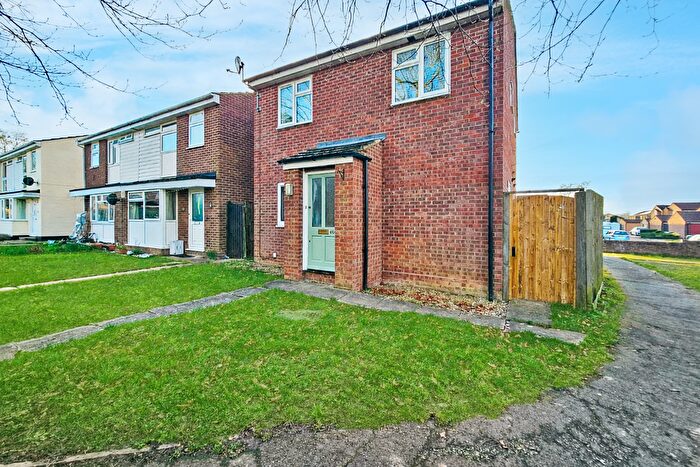 2 Bedroom Semi Detached House For Sale In Bramley Way, Hardwick, CB23