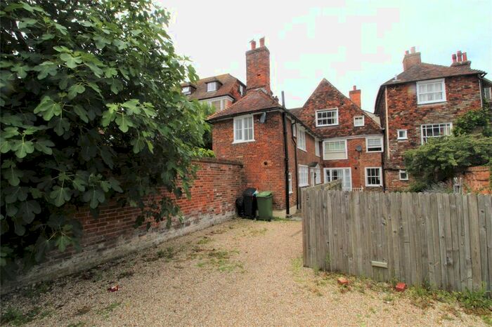 2 Bedroom Cottage To Rent In North Street, Ashford, Kent, TN24