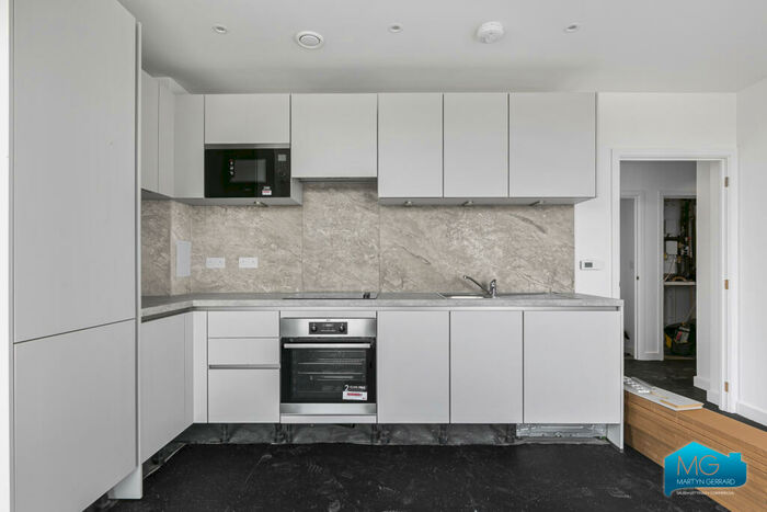 2 Bedroom Apartment To Rent In Medawar Drive, Mill Hill, London, NW7