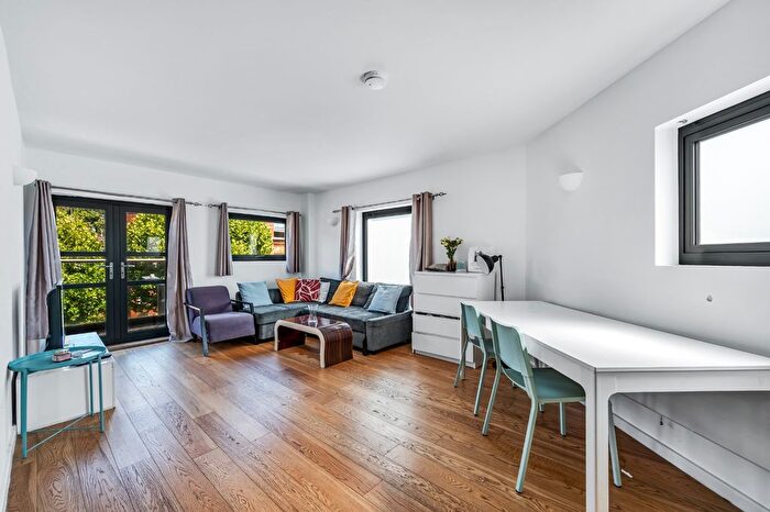 3 Bedroom Flat For Sale In Marzell House, W14