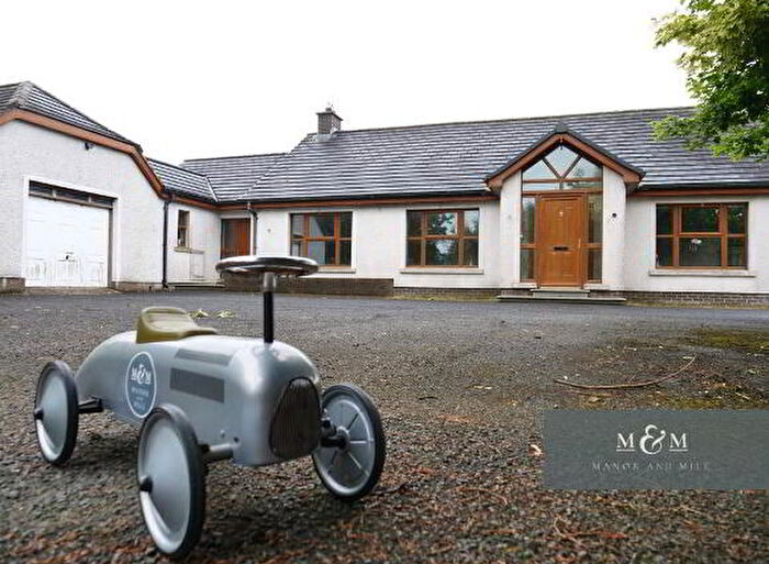 5 Bedroom Detached House With Garages For Sale In Cabragh Road, Tandragee, BT62