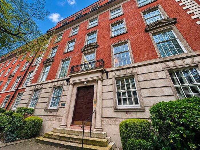 3 Bedroom Flat To Rent In Flat, Warwick House, Westgate Street, Cardiff, CF10