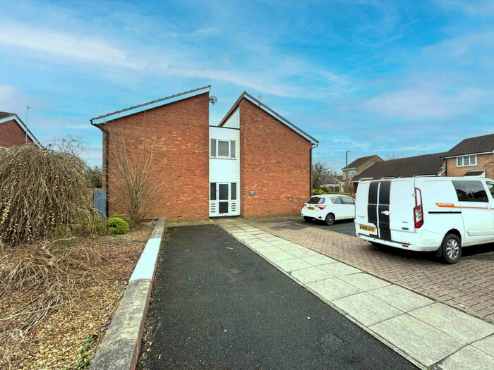 1 Bedroom Flat To Rent In Meadow Bank, Penwortham, PR1