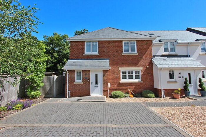 3 Bedroom End Of Terrace House For Sale In Silverstone Mews, Brockenhurst, Hampshire, SO42