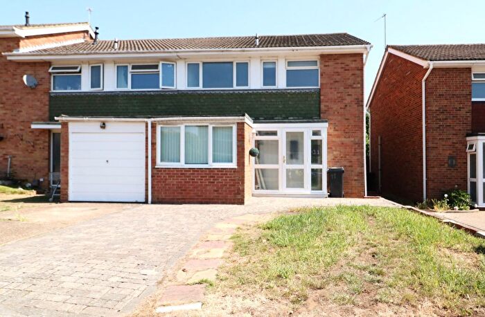 3 Bedroom End Of Terrace House To Rent In Lullingstone Road, Maidstone, ME16