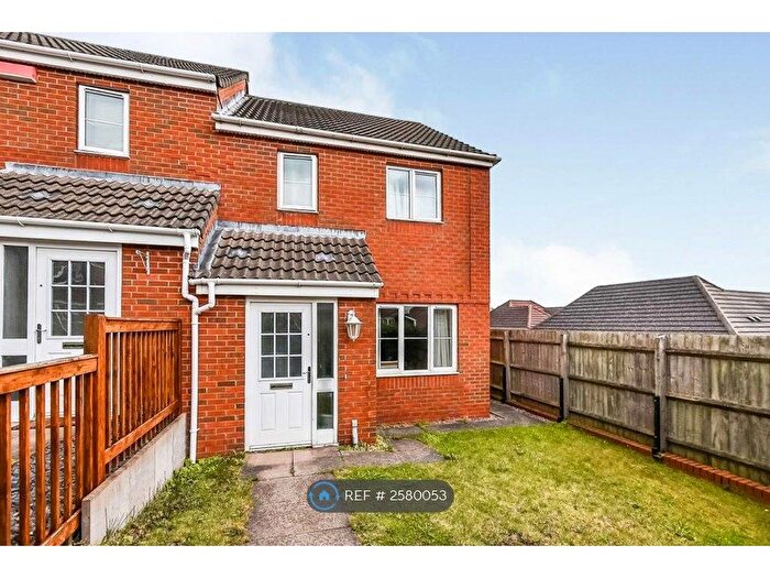 3 Bedroom Semi-Detached House To Rent In Tulip Grove, Streetly, Sutton Coldfield, B74