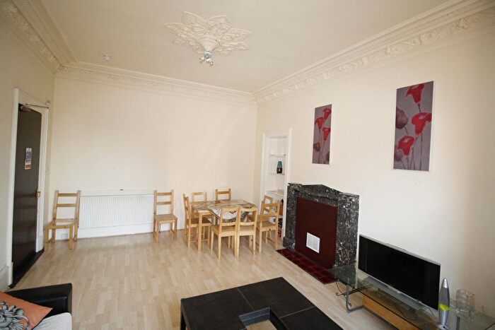 6 Bedroom Town House To Rent In Thomson Street, Dundee, DD1