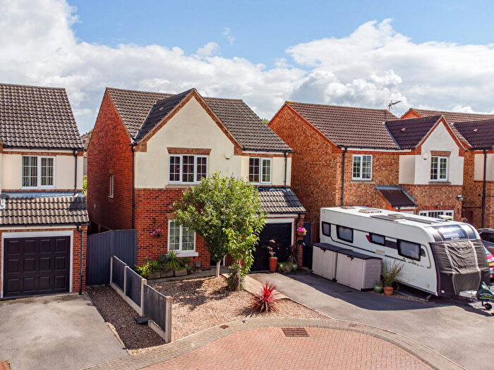 4 Bedroom Detached House For Sale In Windsor Walk, Grimethorpe, S72