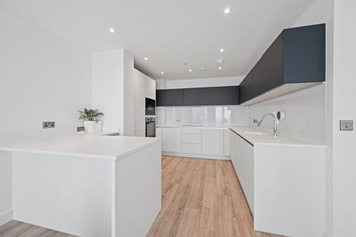 3 Bedroom Flat For Sale In Manchester, M15