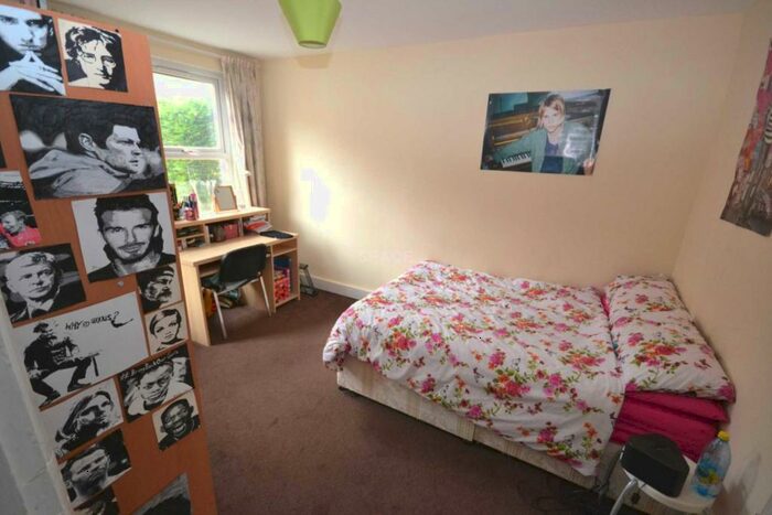 4 Bedroom Terraced House To Rent In Highgrove Street, Reading, Berkshire, RG1