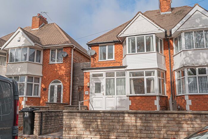 3 Bedroom Semi-detached House For Sale In Reynolds Road, Handsworth, B21