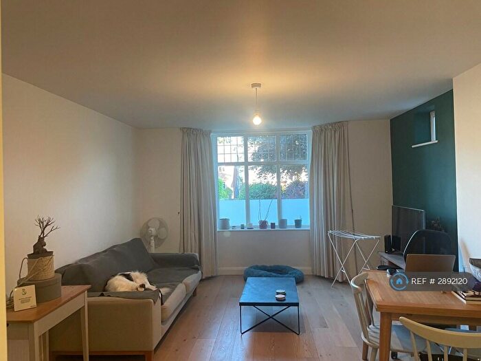 2 Bedroom Flat To Rent In Westbury-On-Trym, Bristol, BS9