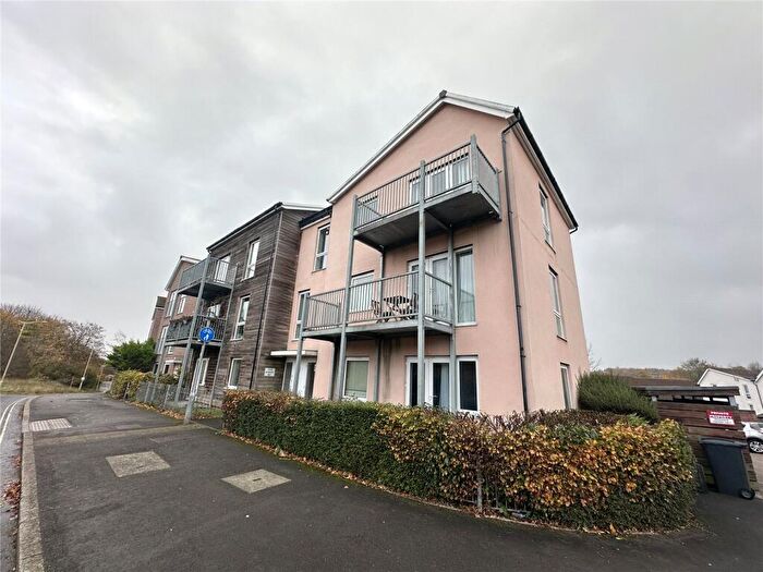 1 Bedroom Flat For Sale In Banbury Way, Basingstoke, Hampshire, RG24