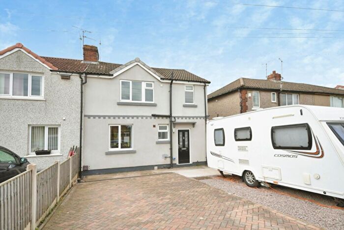 3 Bedroom Semi-Detached House For Sale In Mansfield Road, Clowne, Chesterfield, Derbyshire, S43