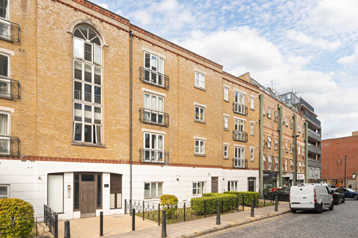 3 Bedroom Flat For Sale In Raven Row, Whitechapel, London, E1