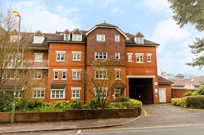 1 Bedroom Flat To Rent In Heathside Road, Woking, GU22