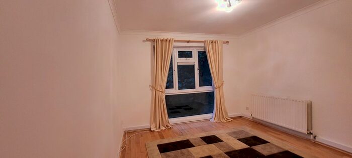 2 Bedroom Flat To Rent In Taymount Rise, London, Forest Hill, SE23