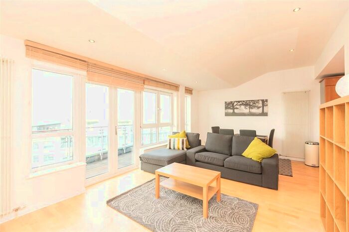 2 Bedroom Flat To Rent In Portland Gardens, Edinburgh, EH6