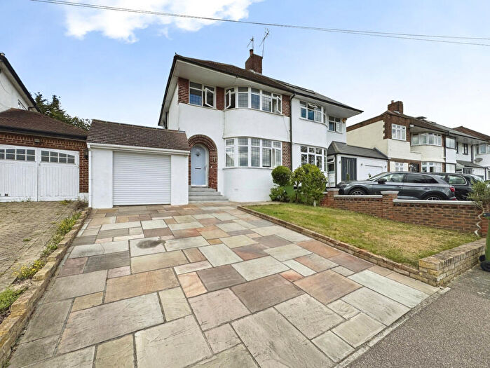 4 Bedroom Semi-Detached House For Sale In Domonic Drive, London, SE9
