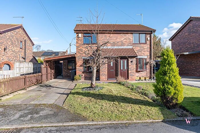 2 Bedroom Semi-Detached House For Sale In Ennerdale Close, Winsford, CW7