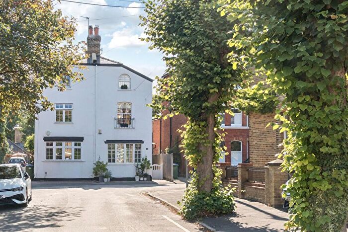 4 Bedroom Semi-Detached House For Sale In Feltham Avenue, East Molesey, KT8