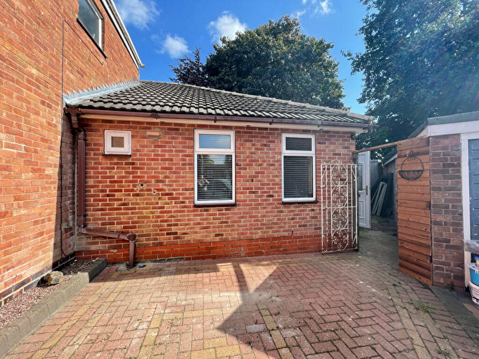 2 Bedroom Bungalow To Rent In Mead Close, Derbyshire, DE24