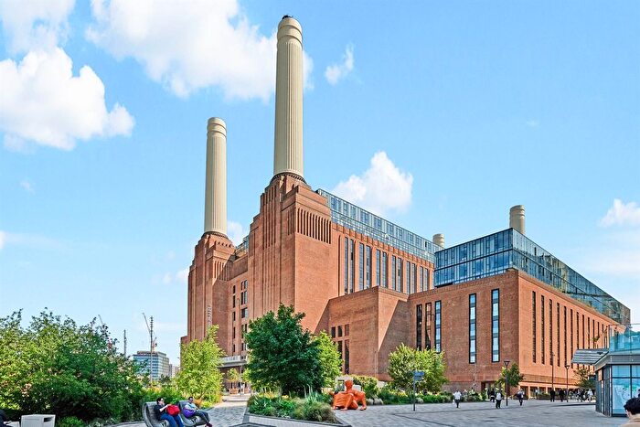 3 Bedroom Flat To Rent In Switch House West, Battersea Power Station, SW11