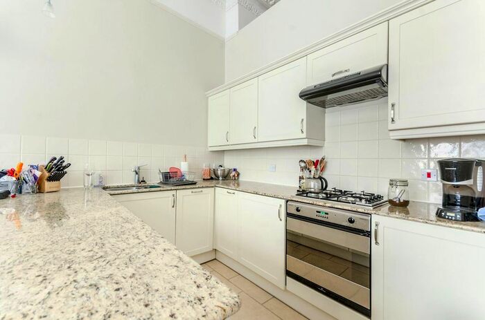 1 Bedroom Flat To Rent In Cornwall Gardens, South Kensington, London, SW7