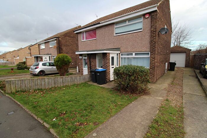 2 Bedroom Semi-Detached House For Sale In Baldoon Sands, Middlesbrough, TS5