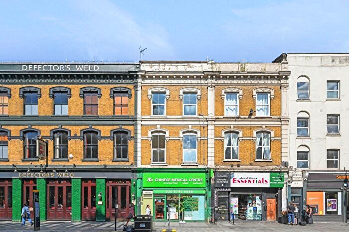 4 Bedroom Terraced House For Sale In Uxbridge Road, Shepherds Bush, London, W12