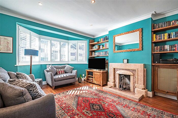 5 Bedroom Semi Detached House For Sale In Gracefield Gardens, Streatham, SW16