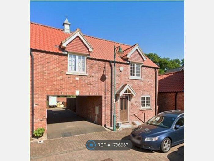 3 Bedroom End Of Terrace House To Rent In King Henry Chase, Peterborough, PE3