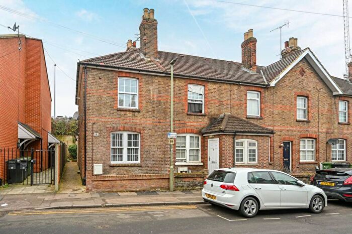 2 Bedroom End Of Terrace House To Rent In Walnut Tree Close, Guildford, GU1