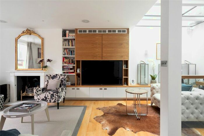 5 Bedroom Detached House To Rent In Pembroke Mews, Kensington, W8