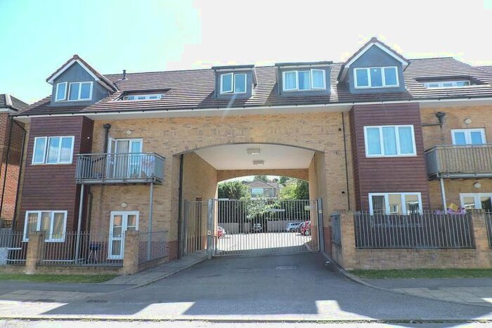 2 Bedroom Flat To Rent In Chairborough Road, Cressex Business Park, High Wycombe, HP12