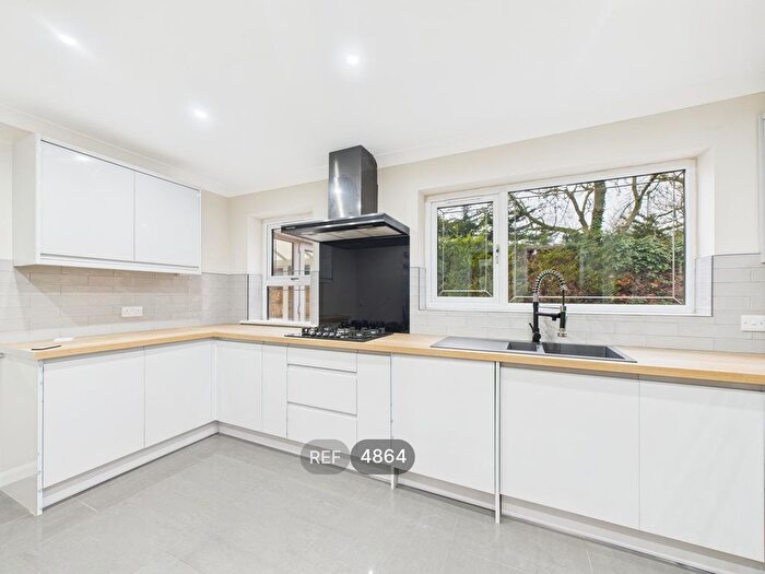 4 Bedroom Detached House To Rent In Charlbury Court, Nottingham, NG9