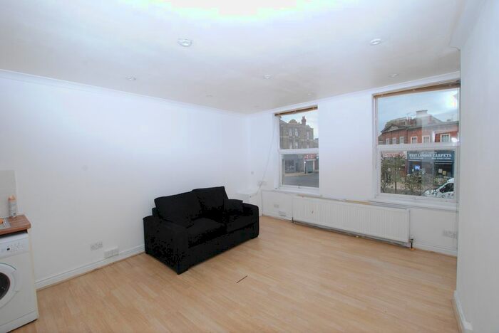 2 Bedroom Flat To Rent In Uxbridge Road, Hanwell, W7