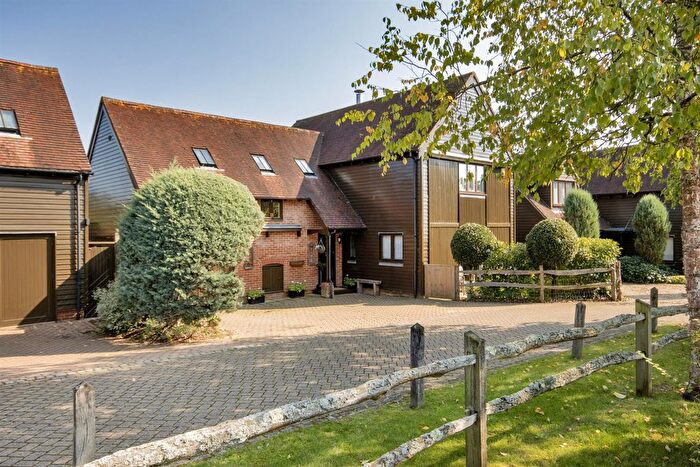 4 Bedroom Detached House For Sale In Hildenbrook Farm, Hildenborough, TN11