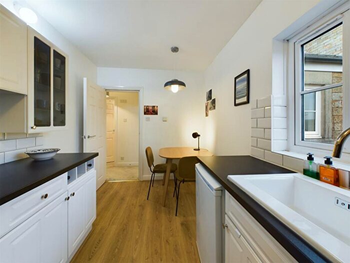 1 Bedroom Apartment For Sale In Castle Park Mews, Lancaster, LA1