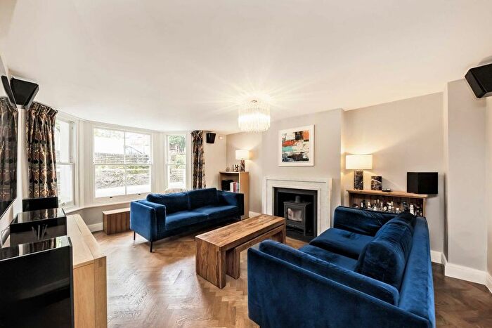 2 Bedroom Flat To Rent In Elgin Avenue, London, W9