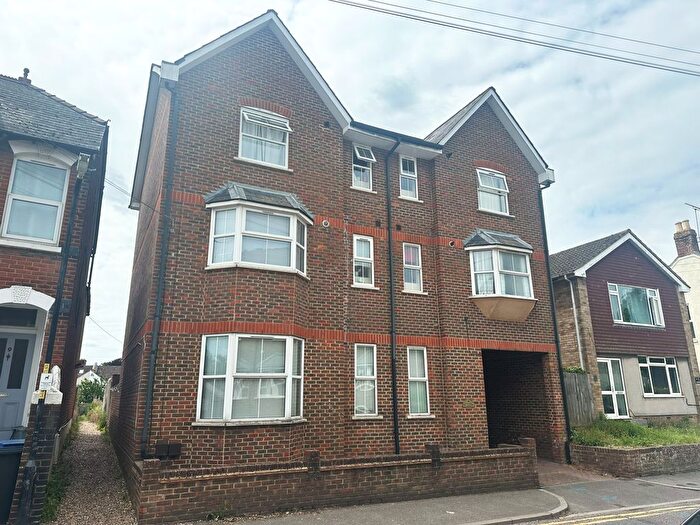 2 Bedroom Flat To Rent In Gordon Road, Canterbury, CT1
