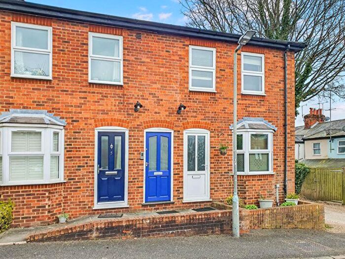 1 Bedroom Detached House To Rent In Saffron Road, High Wycombe, HP13