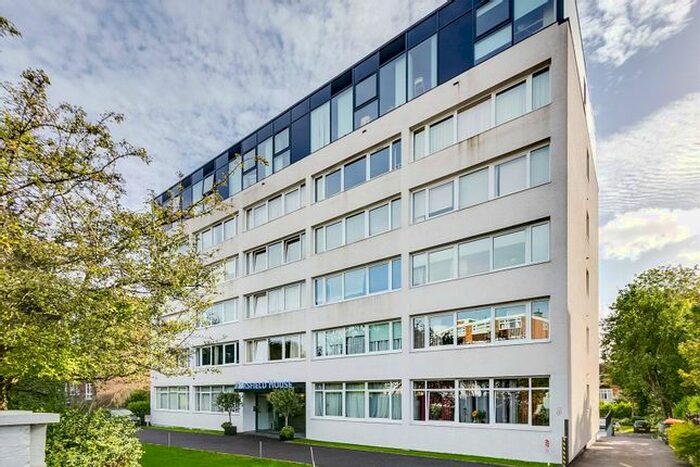 2 Bedroom Flat To Rent In Kersfield Road, Putney Vale, SW15