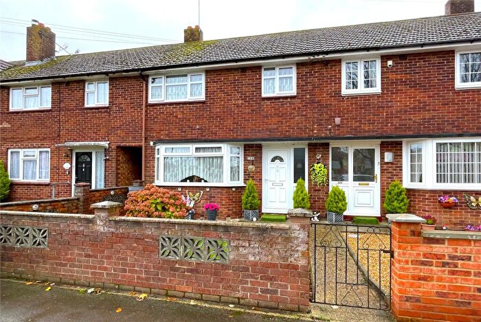 3 Bedroom Terraced House For Sale In Middle Park Way, Havant, Hampshire, PO9