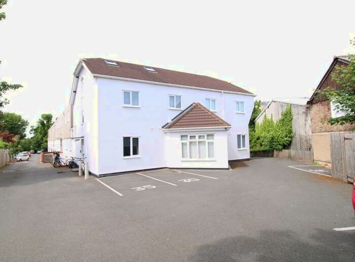 2 Bedroom Apartment To Rent In Green Drift, Royston, SG8